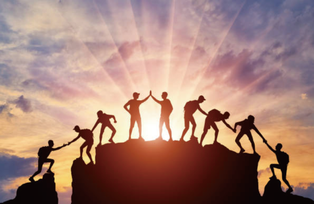 우측 상단 이미지